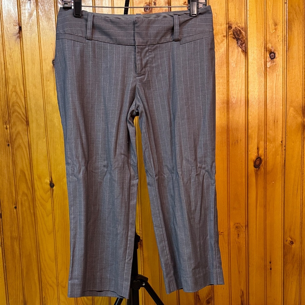 Mossimo Supply Co. Gray Pinstripe Capris